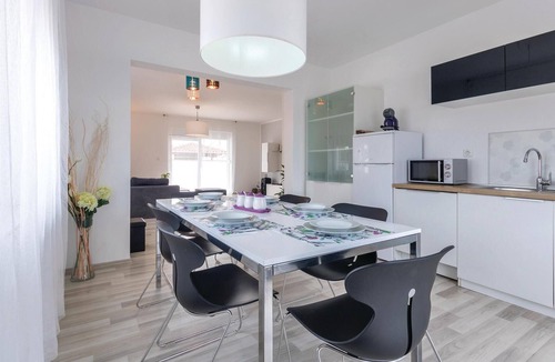 Valdebek House | Gorgeous home in Pula