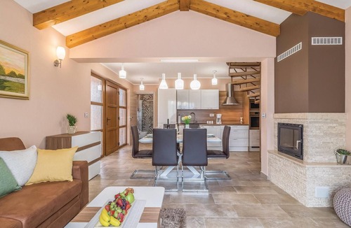 Valtura House | Gorgeous home in Pula