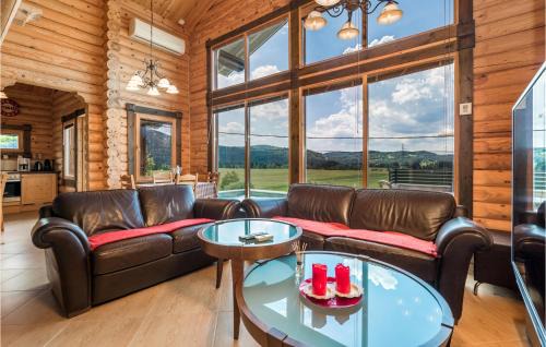 Ravna Gora House | Gorgeous Home In Ravna Gora With Sauna