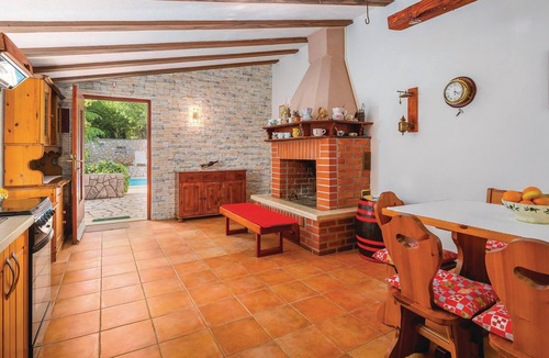 Rasa House | Gorgeous home in Reburici