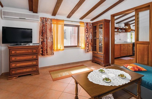 Rasa House | Gorgeous home in Reburici
