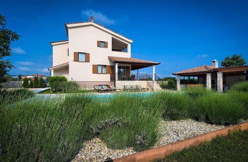 Stokovci House | Gorgeous home in Svetvincenat