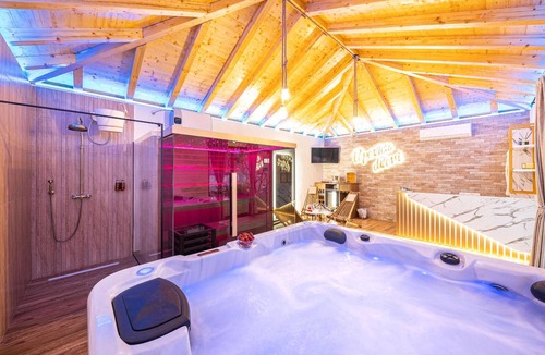 Sestanovac House | Gorgeous home in Sestanovac with sauna