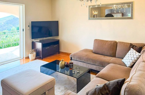 Klis House | Gorgeous home in Solin