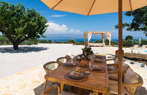 Sutivan House | Gorgeous home in Sutivan with private swimming pool, can be inside or outside