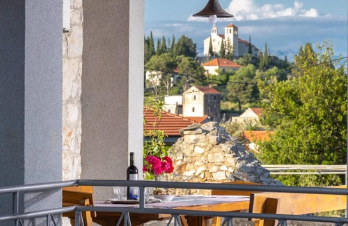 Zastrazisce House | Gorgeous home in Zastrazisce