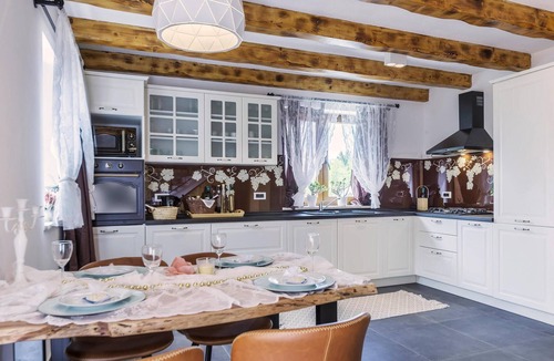 Pazin House | Gorgeous home in Zarecje with WiFi