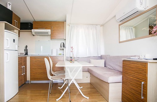 Bristane House | Gorgeous (sta)caravan in Drnis with WiFi