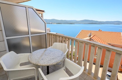 Komarna House | Grand Holiday Residence