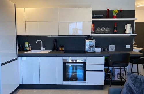 Pjescana Uvala Apartment | -Great duplex apartment -with a view of the sea -located right on the beach -underground garage