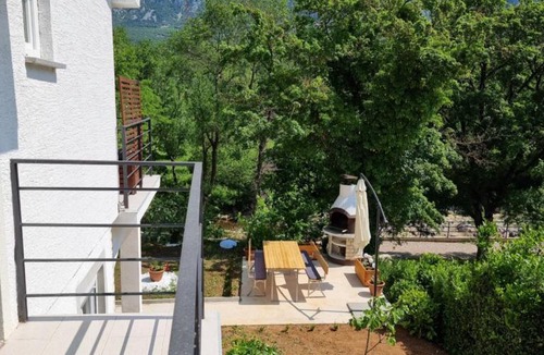 Tribalj House | Green Escape