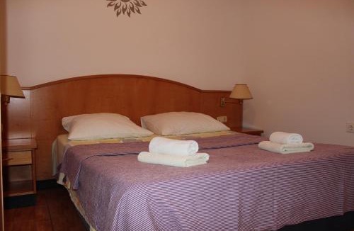 Gruz House | Guest House Dada