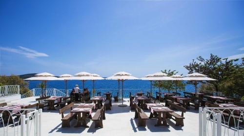 Seget Vranjica Resort | Happy Camp mobile homes in Camping Amadria Park Camping Trogir