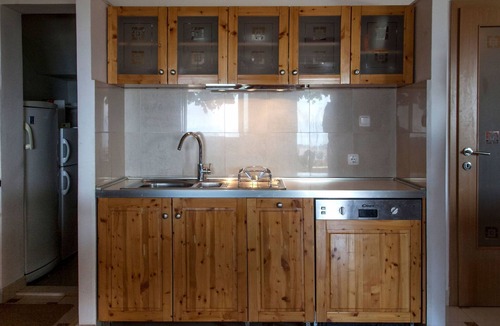 Mravince House | Haus in Mravince mit Whirlpool und Garten by Interhome