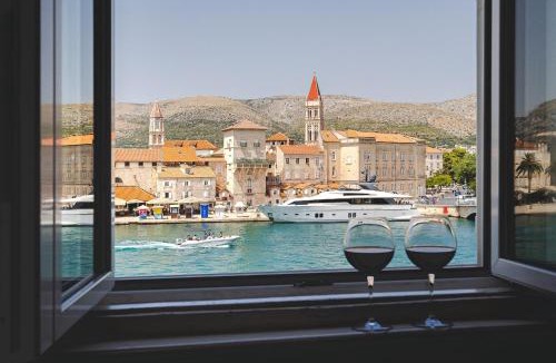 Trogir Hotel | Heritage Hotel Vila Sikaa