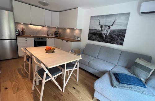 Bostanj Apartment | Hiša Podlog - Cosy Getaway in Raw Nature
