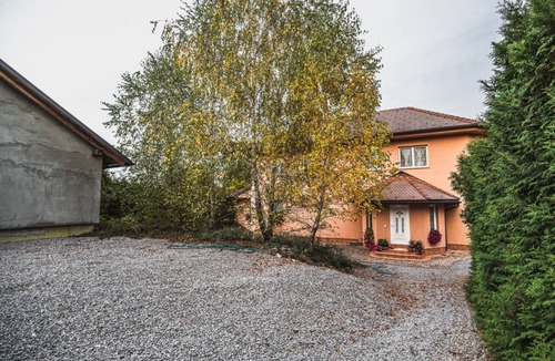 Postojna House | Hide Away in a Private Countryside Villa