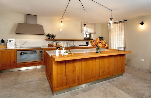 Vizinada House | Historic Tuscan Mansion in Istria with Pool