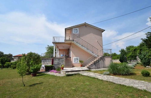 Sveti Ivan Dobrinjski Apartment | Holiday apartment with balcony