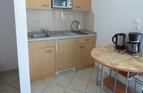 Baska Voda Apartment | Holiday apartment Bast for 1 - 2 persons with 1 bedroom - Row house