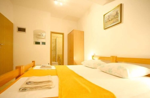 Baska Voda Apartment | Holiday apartment Bast for 1 - 2 persons with 1 bedroom - Row house