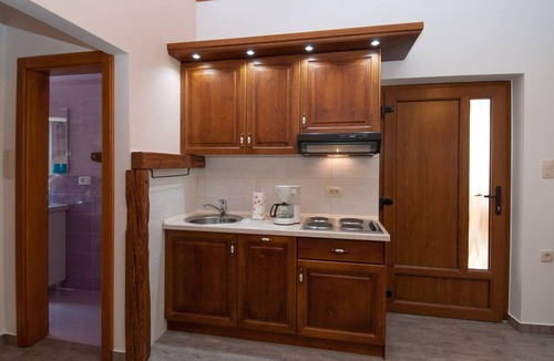 Opatija Apartment | Holiday apartment facing the sea with terrace