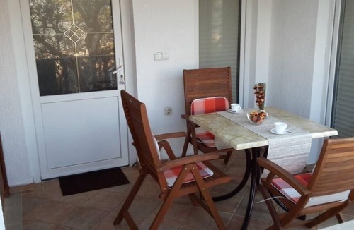 Vinjerac Apartment | Holiday apartment for four people with a terrace