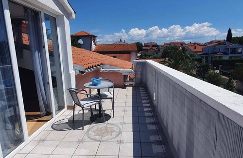 Cancini Apartment | Holiday apartment for max. 8 people in a quiet location
