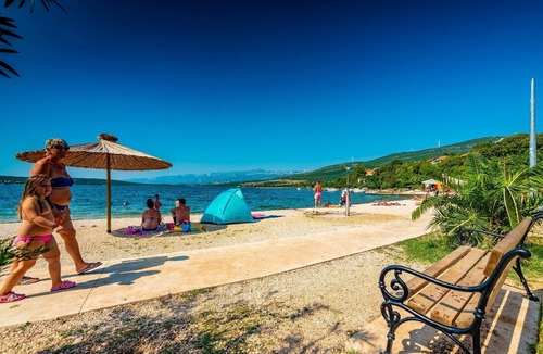 Gornji Karin Apartment | Holiday apartment Karin for 4 - 6 persons with 2 bedrooms - Holiday apartment