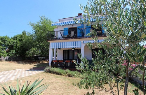 Milcetici Apartment | Holiday apartment Lastavica 2 for 3 persons in Malinska
