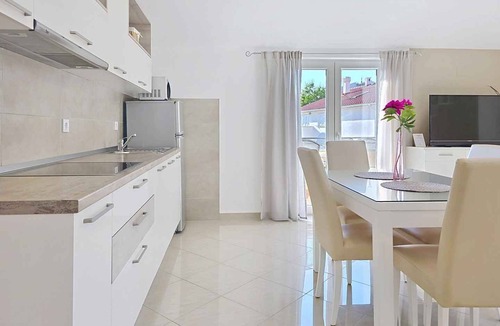 Baska Apartment | Holiday apartment mit Pool