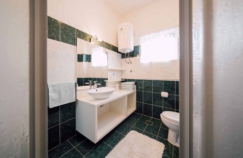 Ljubac Apartment | Holiday apartment suitable for families with children