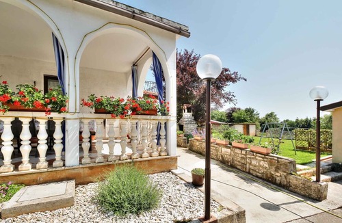 Zambratija Apartment | Holiday apartment with air conditioning and wi-fi