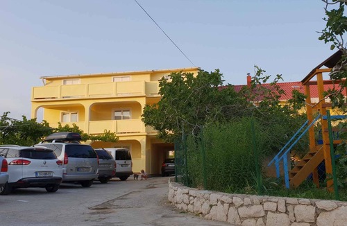 Lopar Apartment | Holiday apartment with air conditioning