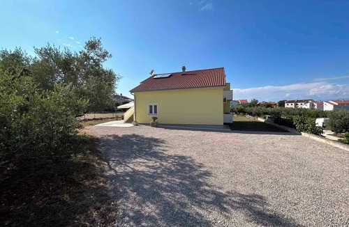 Porat Apartment | Holiday apartment with air conditioning and Internet
