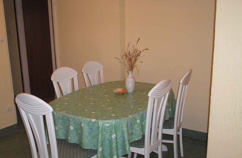 Palit Apartment | Holiday apartment with air conditioning and balcony