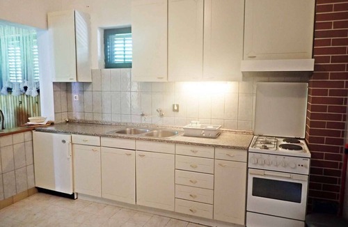 Seline Apartment | Holiday apartment with balcony