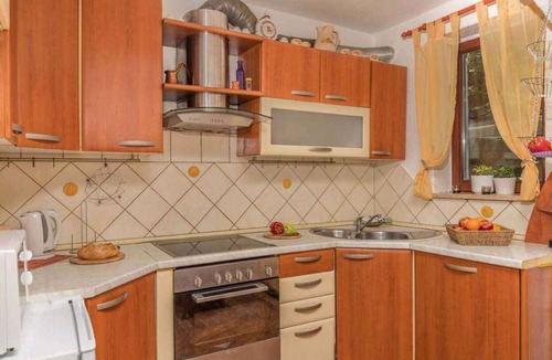 Klanfari Apartment | Holiday apartment with terrace and air conditioning