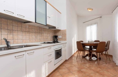 Cervar Apartment | Holiday apartment with pool and sea view