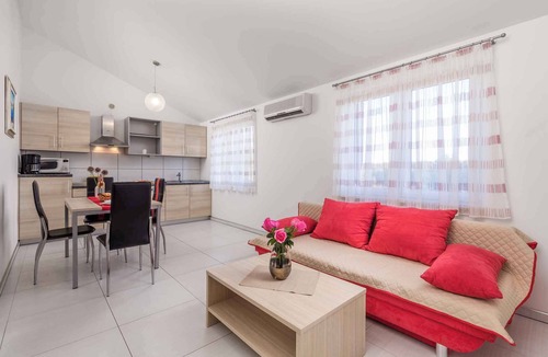 Silo Apartment | Holiday apartment with pool