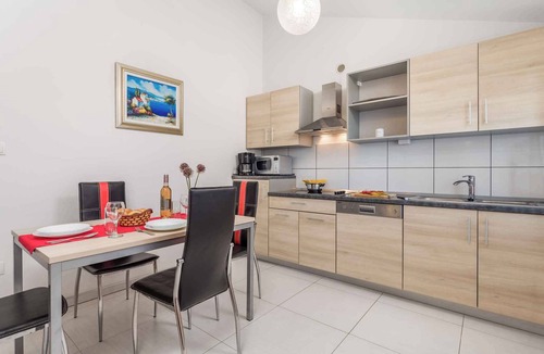 Silo Apartment | Holiday apartment with pool