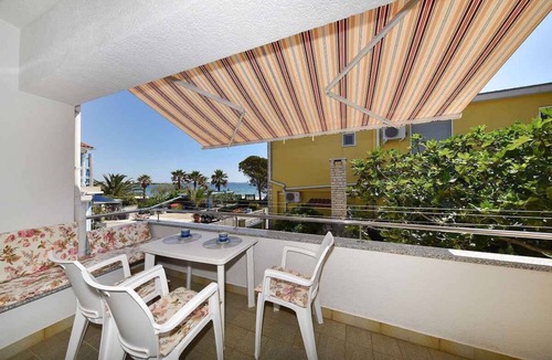 Vir Apartment | Holiday apartment with sea view