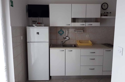 Kornic Apartment | Holiday apartment with terrace and air conditioning