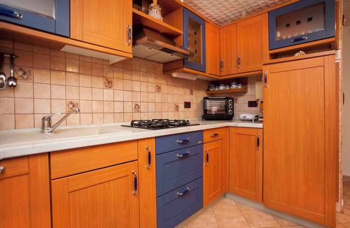 Borik Apartment | Holiday apartment with whirlpool tub and barbecue