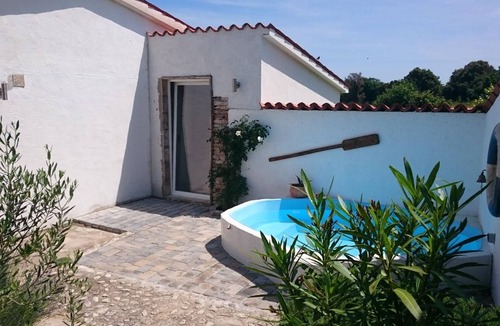 Sisan House | Holiday cottage Villa More with pool