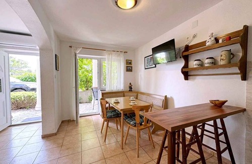 Silo Apartment | Holiday flat with terrace and air conditioning