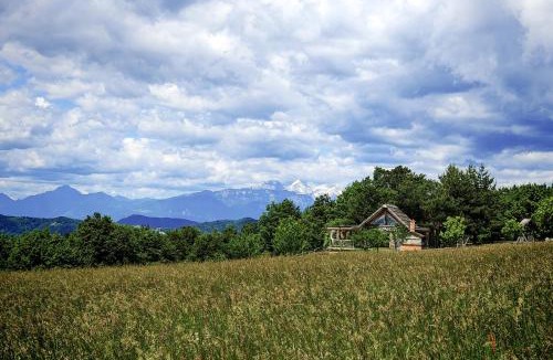 Ivancna Gorica Ski Chalet | Holiday Home Ernest Železni with hot tub