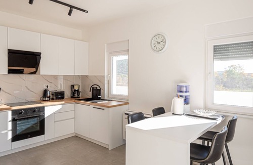 Bilice Villa | Holiday home Iva by Villas Guide