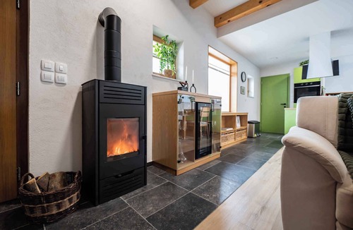Trebnje House | Holiday home luxurious vineyard cottage