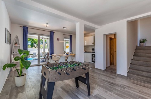 Marcana Villa | Holiday Home Melani Vita with Swimming Pool
